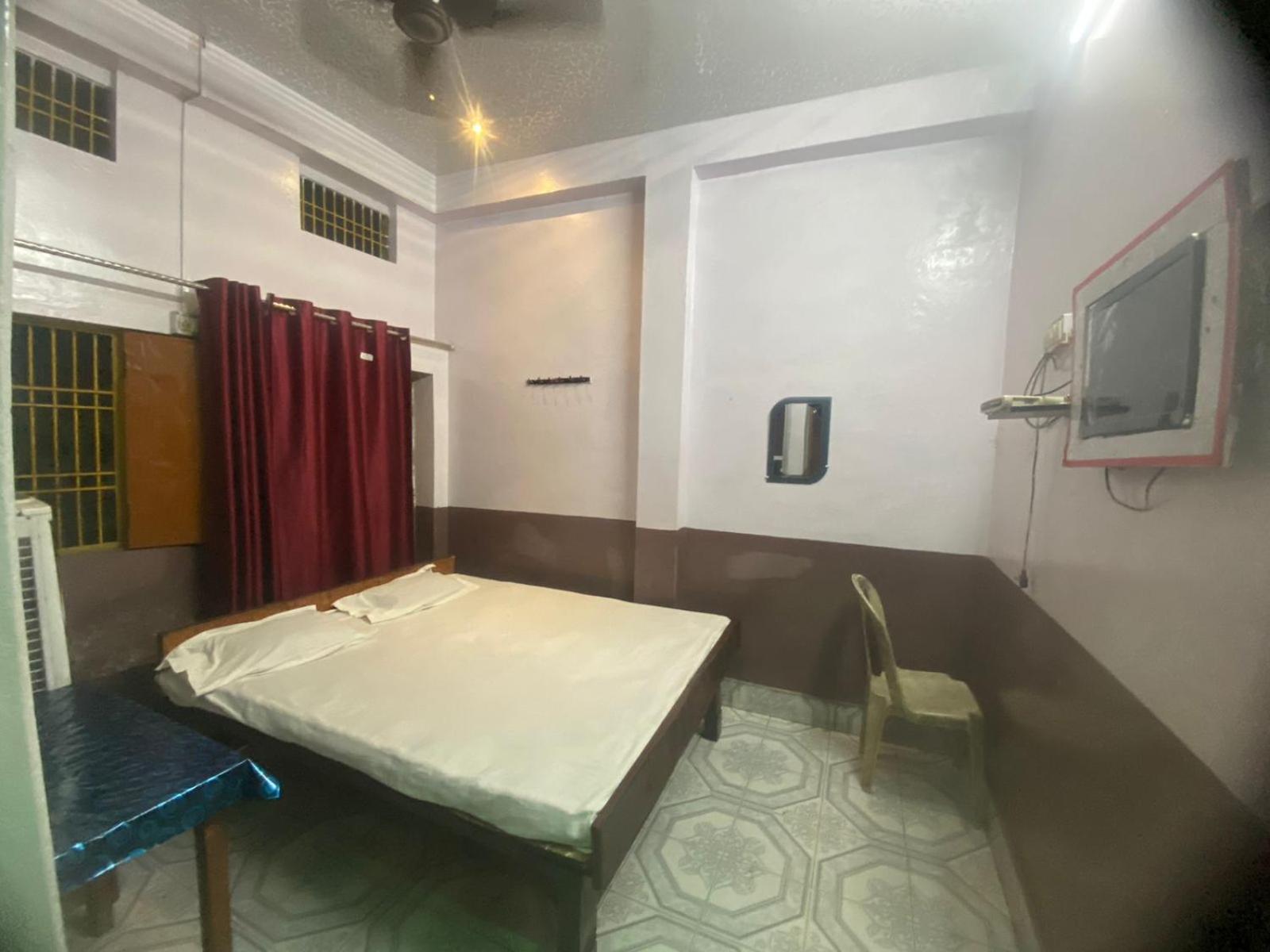 Yatri Niwas Hotel