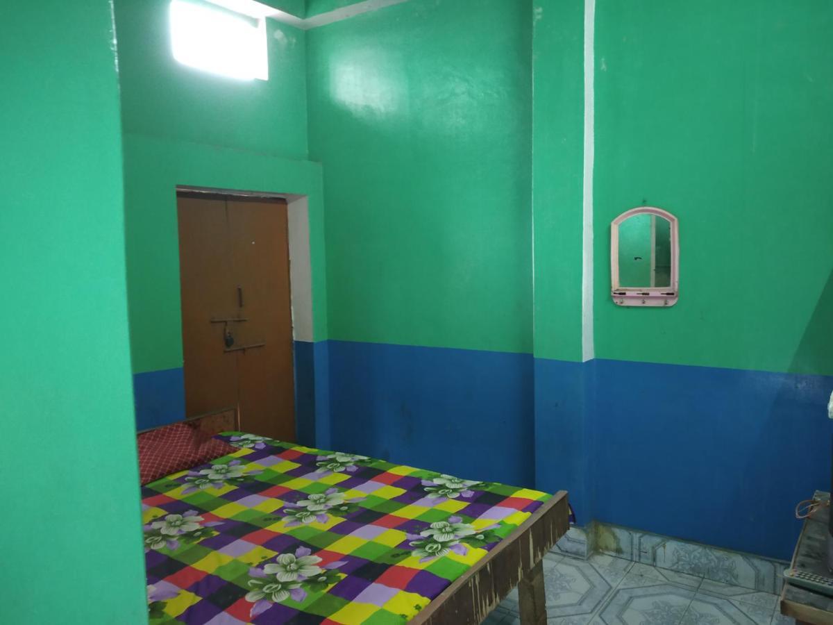 Hotel Yatri Niwas *