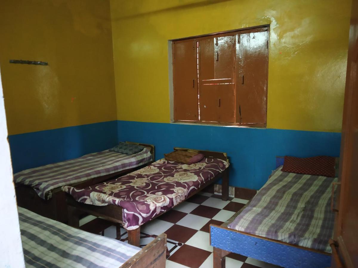 Hotel Yatri Niwas *