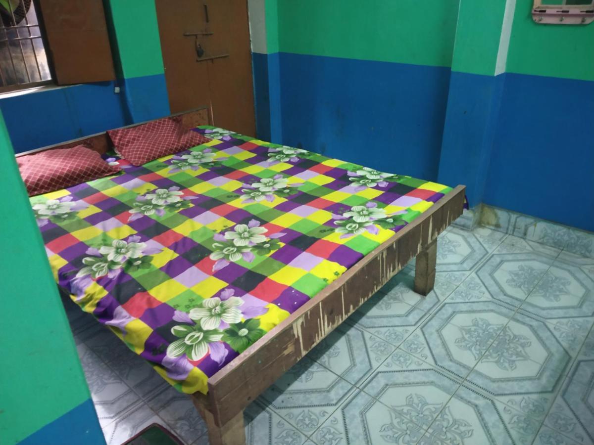 Hotel Yatri Niwas Varanasi